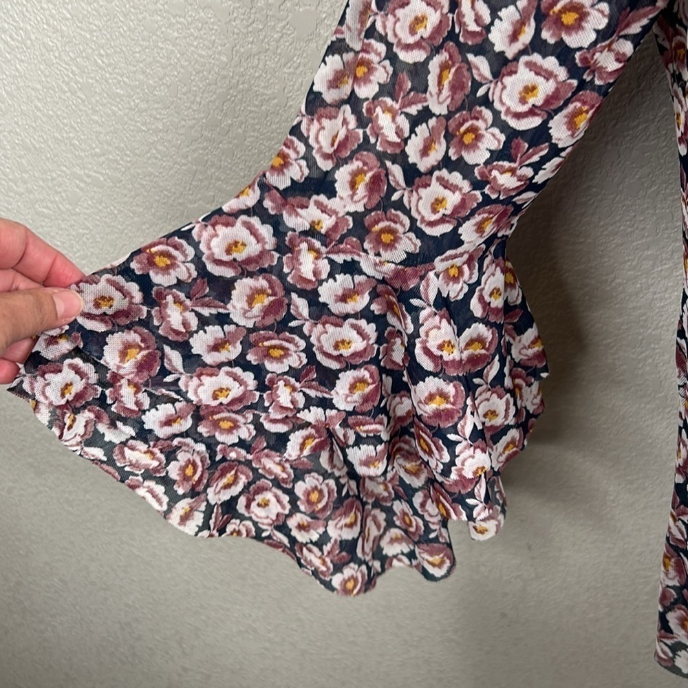 MSK Navy Blue Floral Boho Sheer Ruffle Sleeves Size Large - Picture 3 of 6